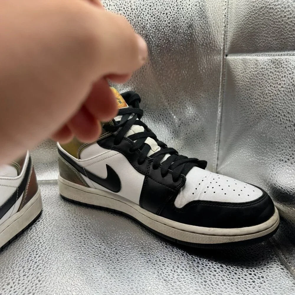 Size 10.5 Air Jordan 1 Mid SE Mens White Black Athletic Sneakers DM7802-100‎